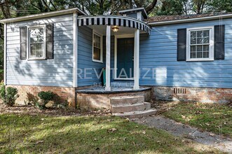 4824 Auburn Dr N in Mobile, AL - Building Photo - Building Photo