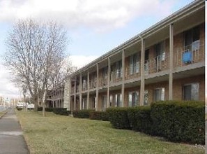 Greenfield Apartments in Royal Oak, MI - Building Photo - Building Photo