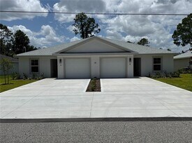 28 Rainstone Ln in Palm Coast, FL - Building Photo