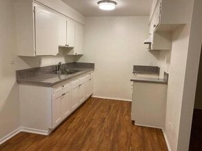 4342 West 130th St in Hawthorne, CA - Building Photo - Interior Photo