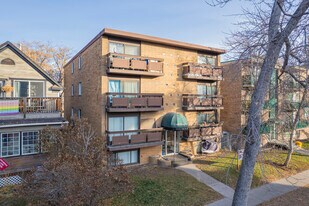 Canterbury House in Calgary, AB - Building Photo