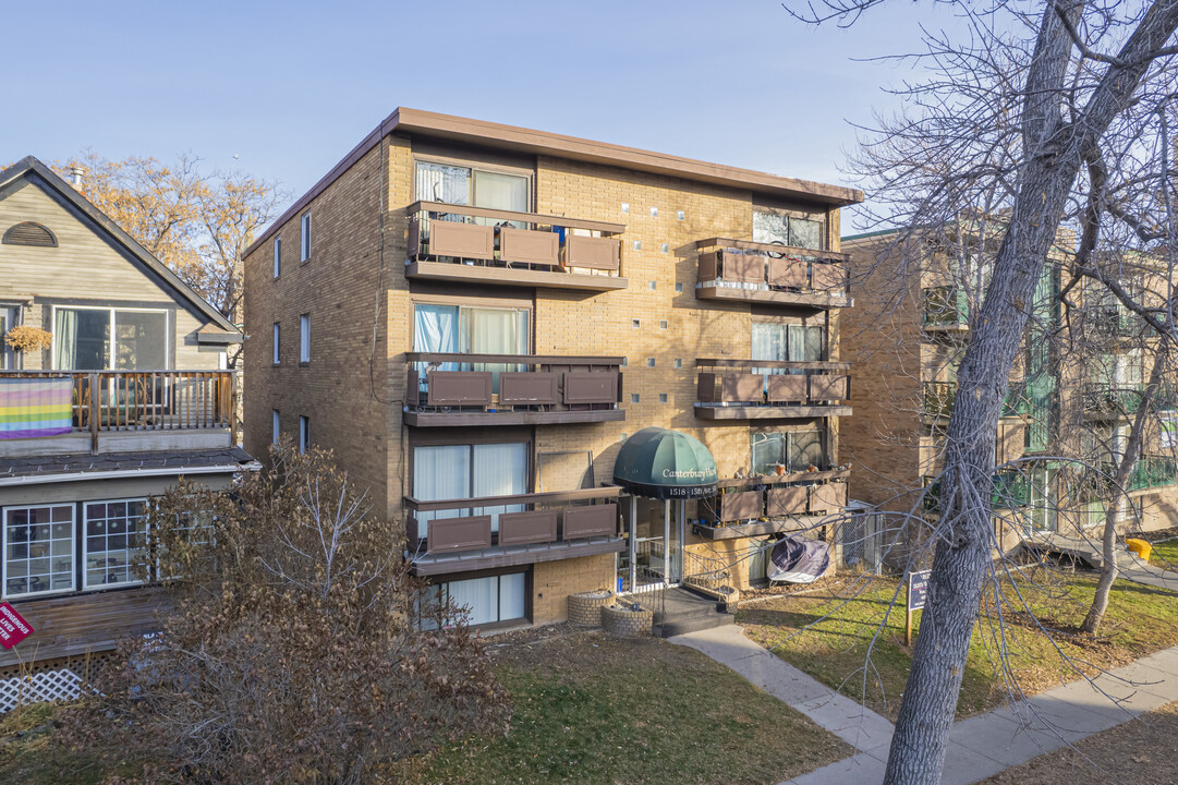 Canterbury House in Calgary, AB - Building Photo