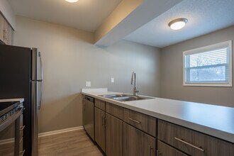 The Neighborhood at Englewood in Grand Rapids, MI - Building Photo - Interior Photo