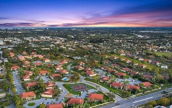 6532 Chasewood Dr, Unit F in Jupiter, FL - Foto de edificio - Building Photo