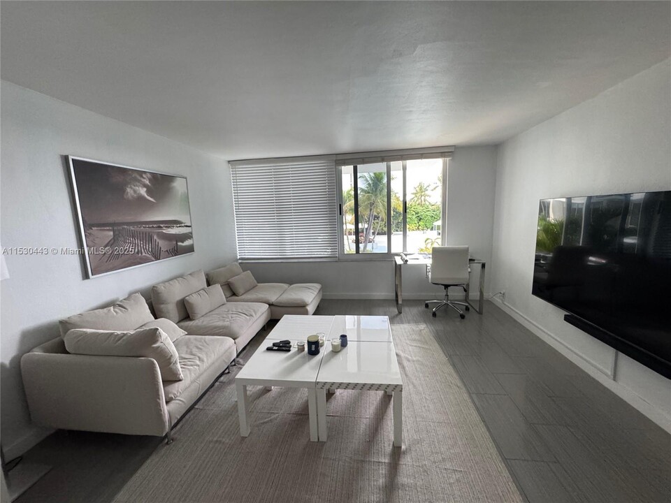 1200 West Ave in Miami Beach, FL - Foto de edificio