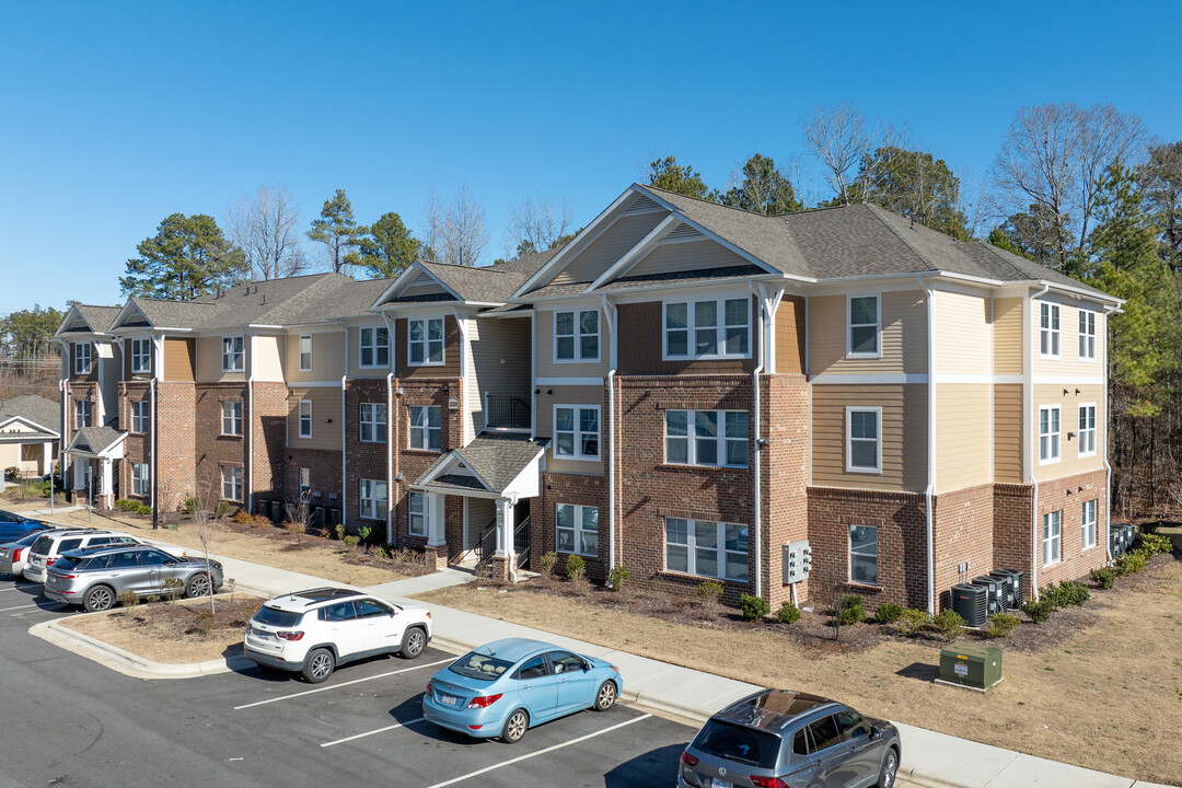 West Cumberland Apartments in Fayetteville, NC - Building Photo