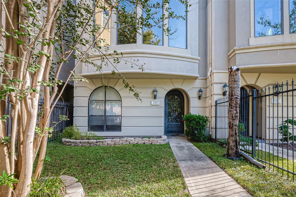 2721 Austin St in Houston, TX - Building Photo