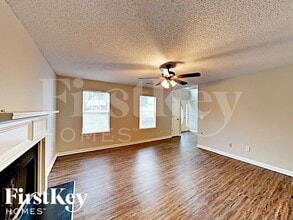 10697 Tara Village Way in Jonesboro, GA - Building Photo - Building Photo