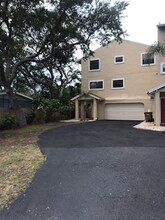 812 E Gulf Blvd in Indian Rocks Beach, FL - Foto de edificio - Building Photo