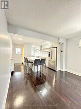 812 Sweetwater Crescent in Mississauga, ON - Building Photo - Building Photo