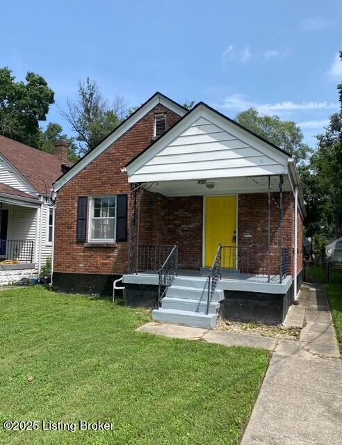 property at 831 W Whitney Ave