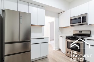 1454 N Kedzie Ave, Unit 1R Apartamentos