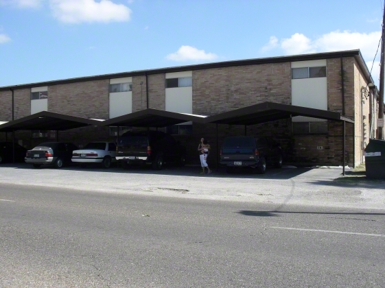 Ancira Apartments in Brownsville, TX - Foto de edificio