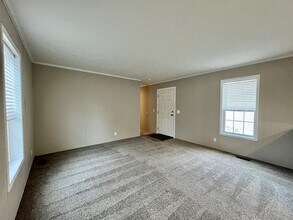 3701 2nd St in Coralville, IA - Foto de edificio - Building Photo