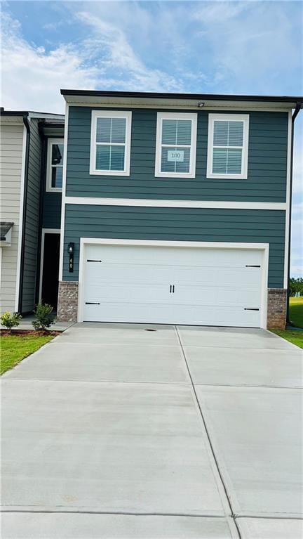 property at 40 Lumpkin Ln