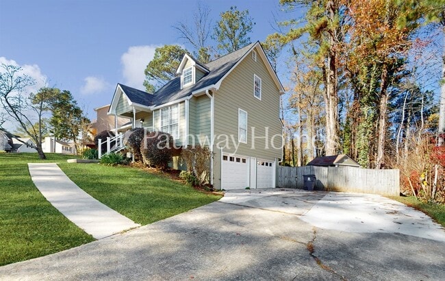 1612 Cumberland Club Rd SW in Marietta, GA - Building Photo - Building Photo