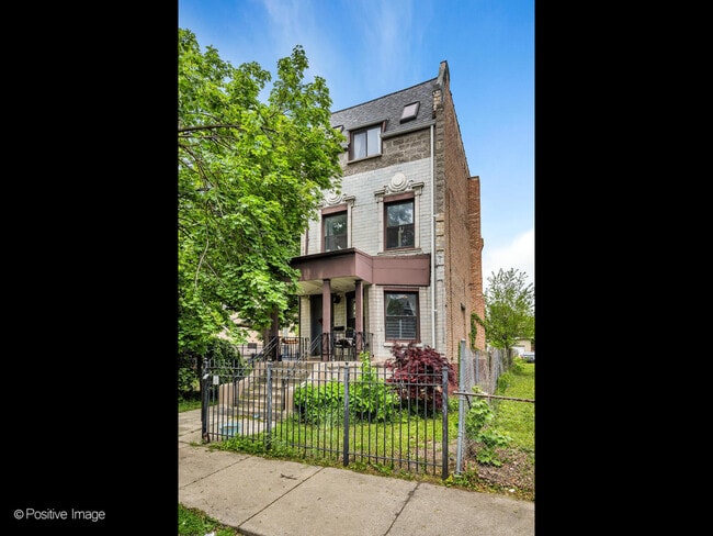 property at 3524 W Adams St
