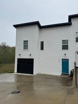 241 Berry Ln in Barboursville, WV - Building Photo