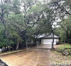 property at 1918 Summerwood Dr