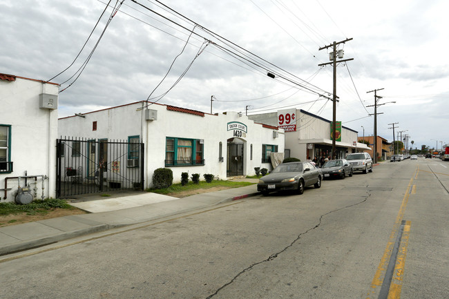 Ensign Court in Long Beach, CA - Building Photo - Building Photo