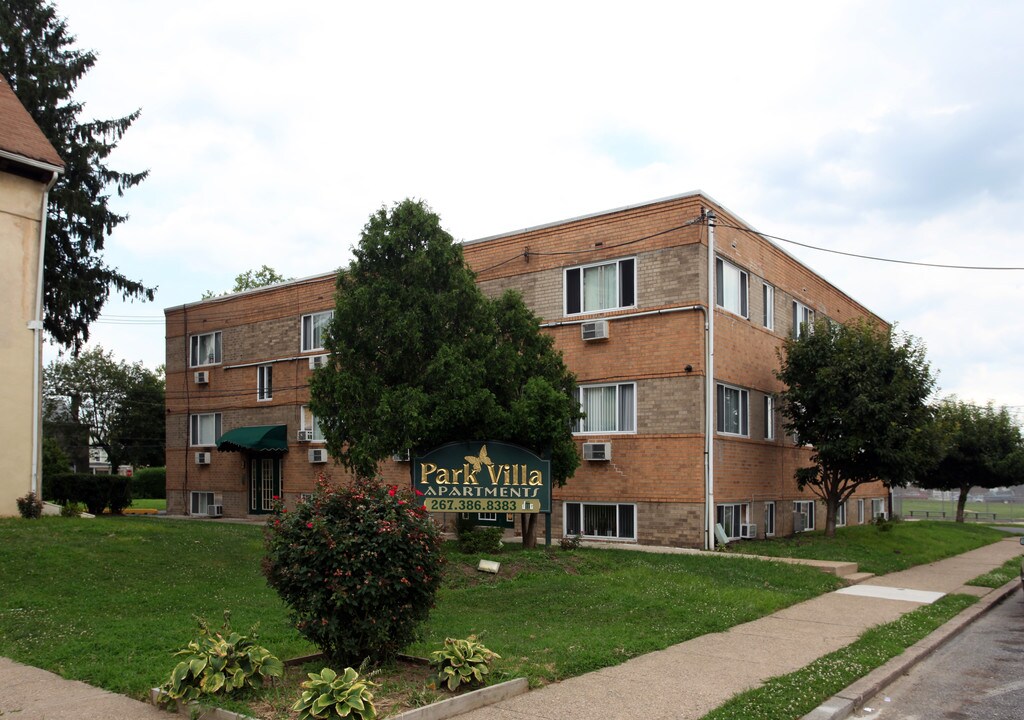 Park Villa Apartments in Philadelphia, PA - Building Photo