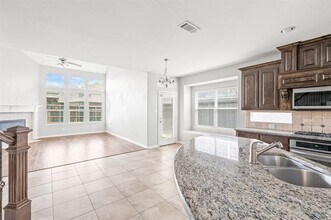 4855 Whispering Lake Dr in Frisco, TX - Building Photo - Building Photo