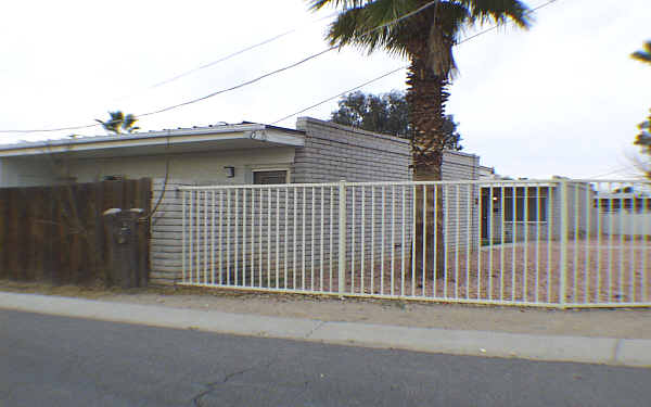 2001 W Turney Ave in Phoenix, AZ - Building Photo