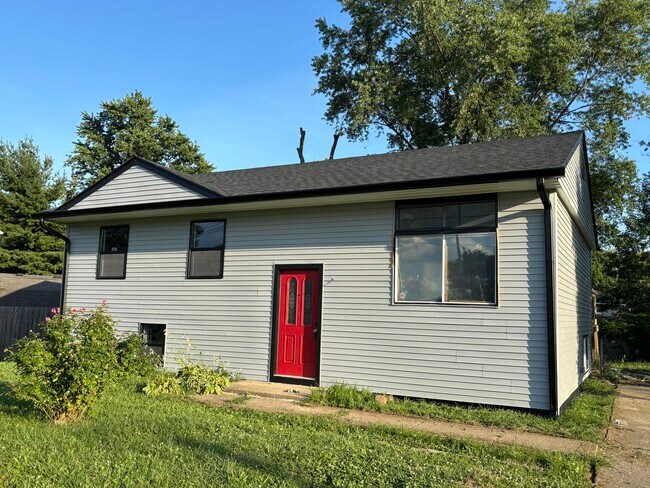 981 W County Line Rd in Greenwood, IN - Building Photo - Building Photo