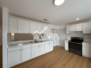 5929 Mission Sunrise in San Antonio, TX - Building Photo - Building Photo