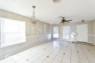 6814 Liberty Stone in San Antonio, TX - Building Photo - Building Photo