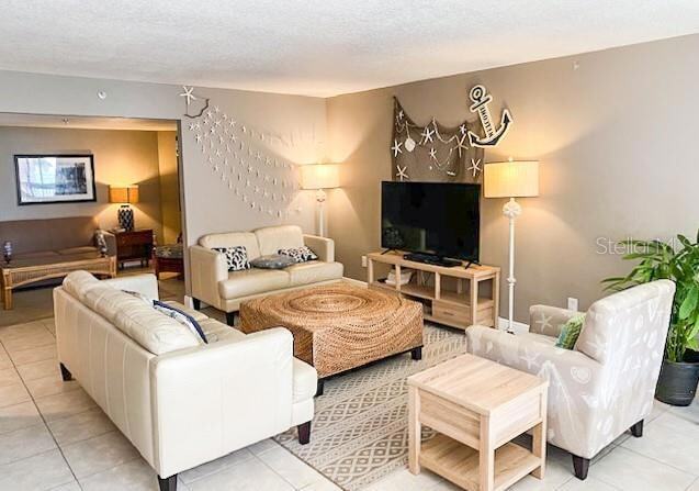 5611 Gulf of Mexico Dr, Unit 5 in Longboat Key, FL - Building Photo - Building Photo