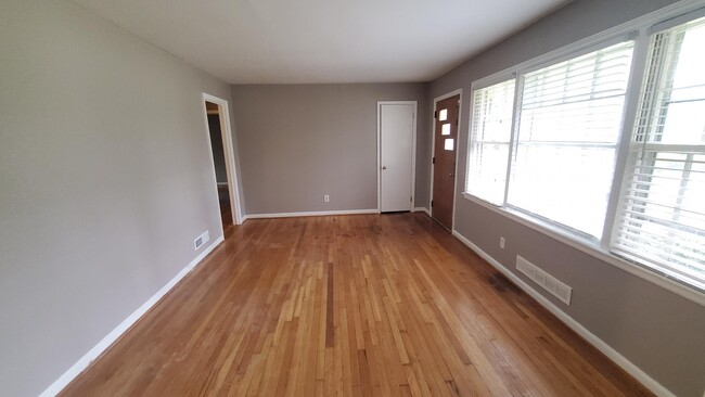 1100 Willivee Dr in Decatur, GA - Building Photo - Building Photo