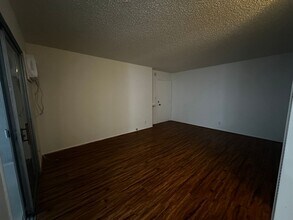 5030 Riverton Ave in Los Angeles, CA - Building Photo - Building Photo