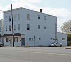 404 S Poplar St in Hazleton, PA - Building Photo