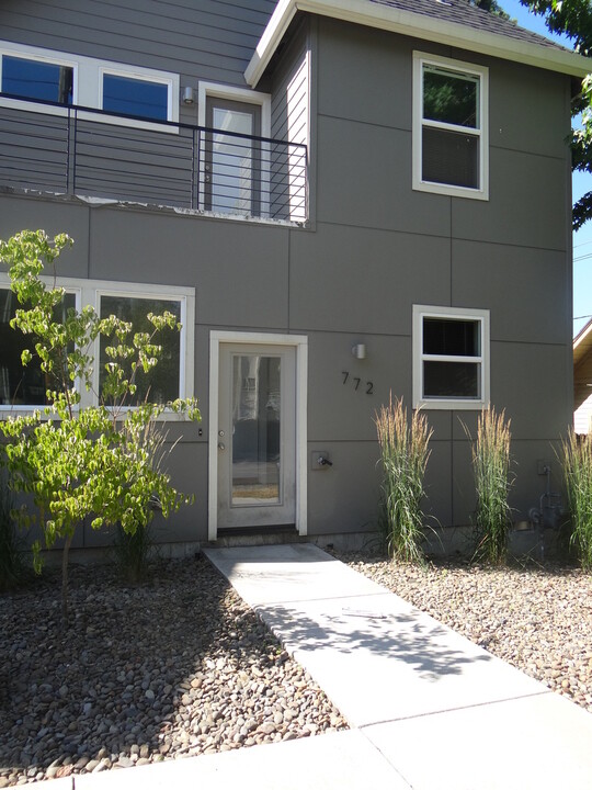1908 Alder St in Eugene, OR - Building Photo