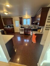 309 Beacon St, Unit 1 in Somerville, MA - Foto de edificio - Building Photo