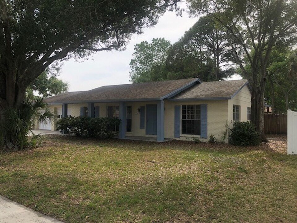 7106 Northbridge Blvd in Tampa, FL - Building Photo