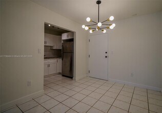 10357 N Kendall Dr in Miami, FL - Building Photo - Building Photo