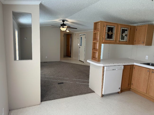 4664 Highway 30 in Kearney, NE - Building Photo - Building Photo