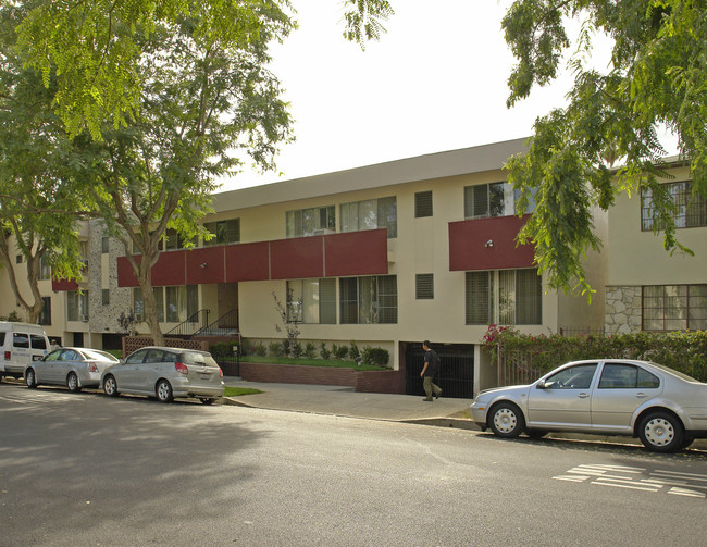 1227 N Fuller Ave in Los Angeles, CA - Building Photo - Building Photo