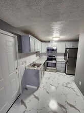 1972 Wright Pl SE in Albany, OR - Building Photo - Building Photo