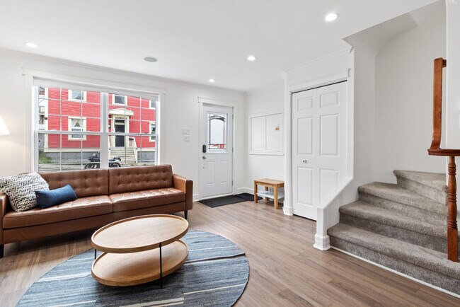 5 Wood St in St John's, NL - Building Photo - Building Photo