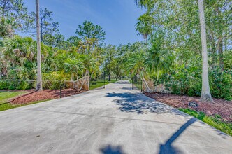 1900 SE Ranch Rd S in Jupiter, FL - Building Photo - Building Photo