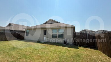 14017 Ilderton St in Pilot Point, TX - Building Photo - Building Photo