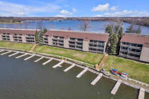 820 Cliffs Dr in Ypsilanti, MI - Building Photo