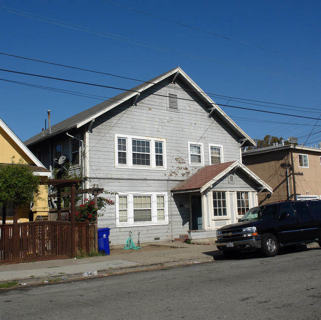 557-563 19th St in Richmond, CA - Foto de edificio - Building Photo