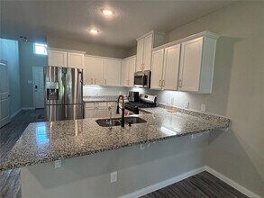 1404 Rd 5102 in Cleveland, TX - Building Photo - Building Photo