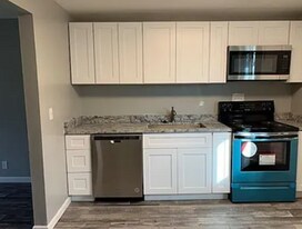 8302-8308 W 26th Ave in Lakewood, CO - Building Photo