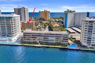 400 N Riverside Dr in Pompano Beach, FL - Building Photo