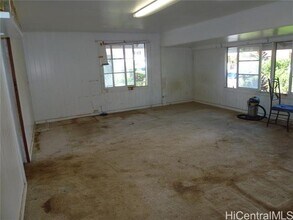 3505 Kahawalu Dr in Honolulu, HI - Building Photo - Building Photo